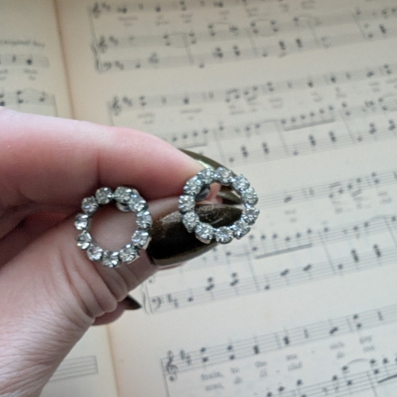 Jewelry - Vintage Silver Crystal Hoop Earrings